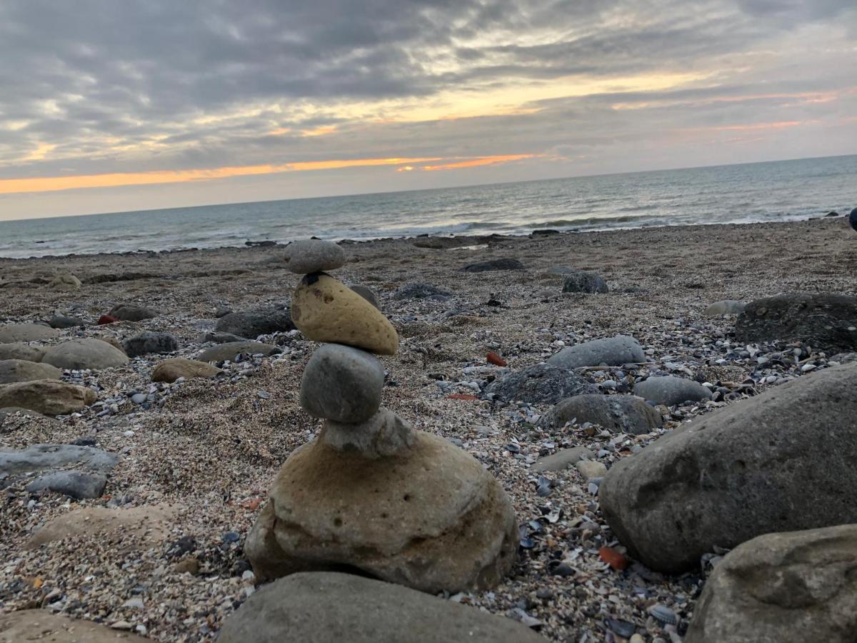 Fl'heurt De Au Pied De La Plage, Vue *