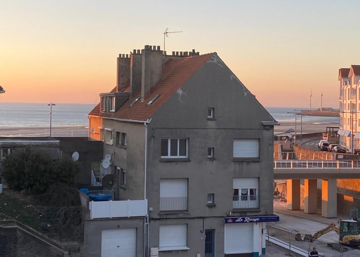 Fl'heurt De Au Pied De La Plage, Vue